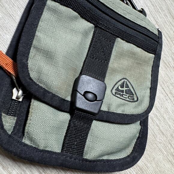 Vintage 90s Nike ACG Mini One Shoulder Mini Sling Wallet Canvas Bag Rare - Picture 4 of 7